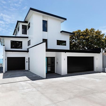 Oakura Beach Front Apartments 외부 사진