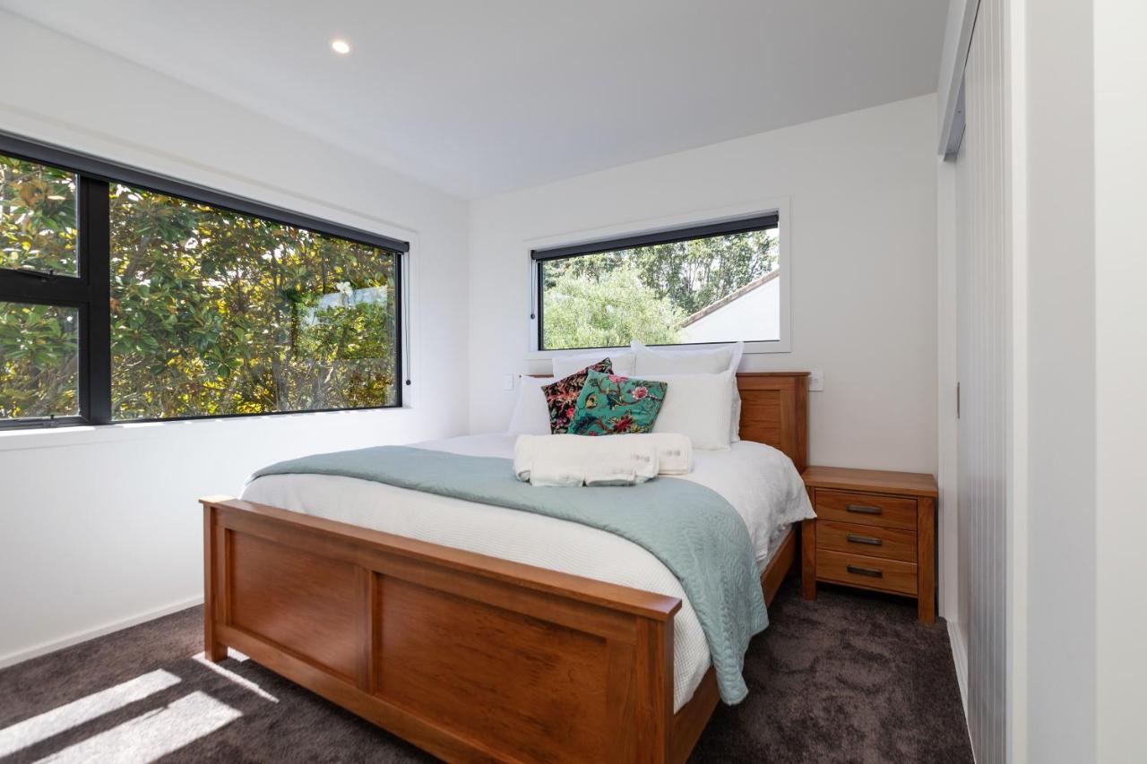 Oakura Beach Front Apartments 외부 사진