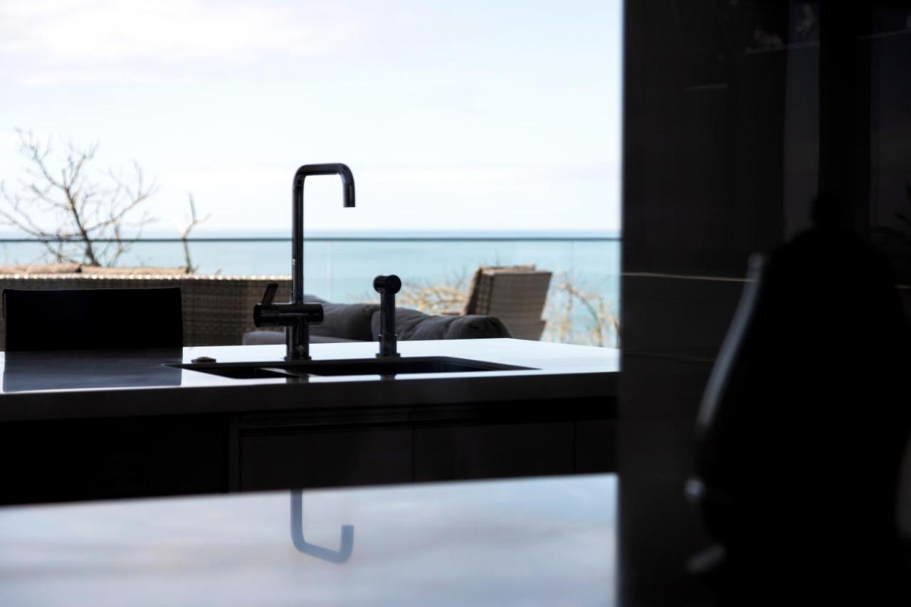Oakura Beach Front Apartments 외부 사진