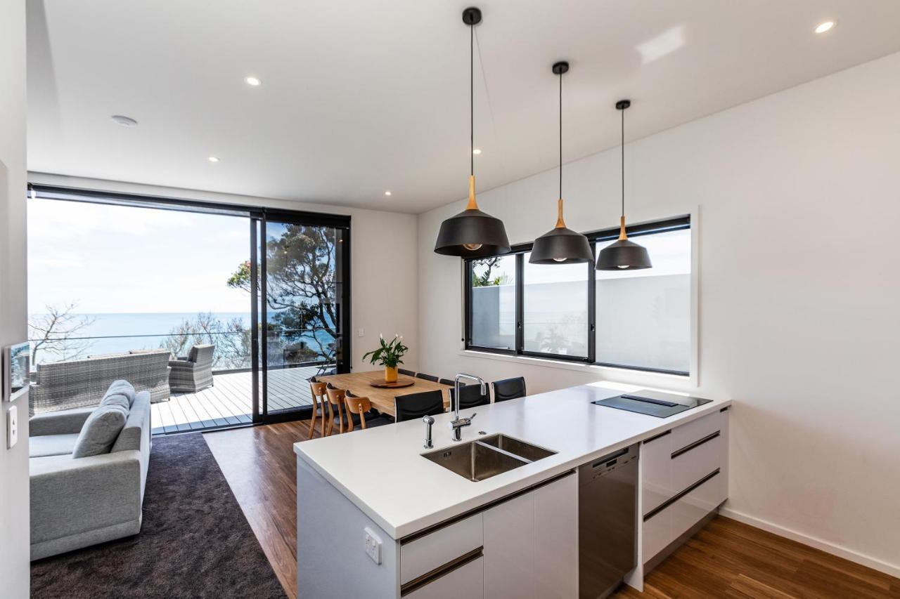 Oakura Beach Front Apartments 외부 사진