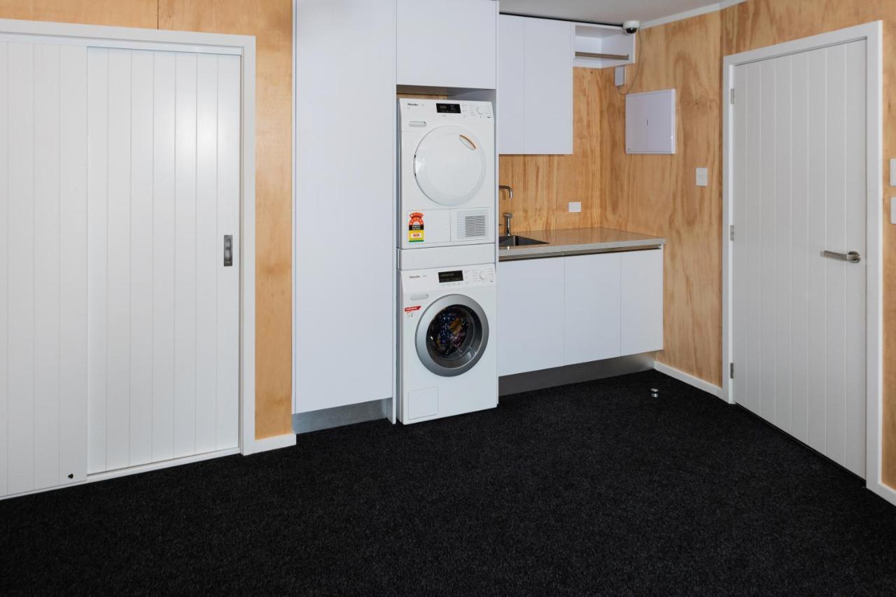 Oakura Beach Front Apartments 외부 사진