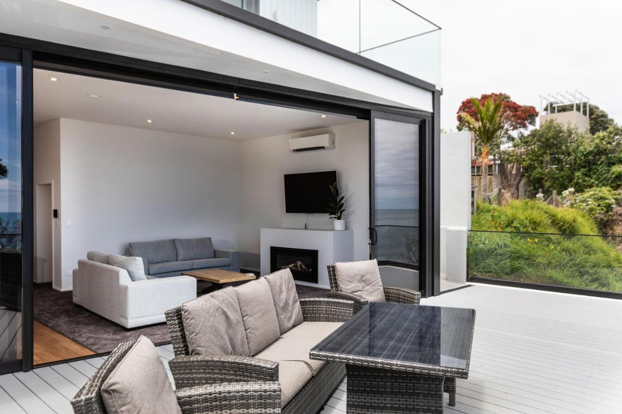 Oakura Beach Front Apartments 외부 사진