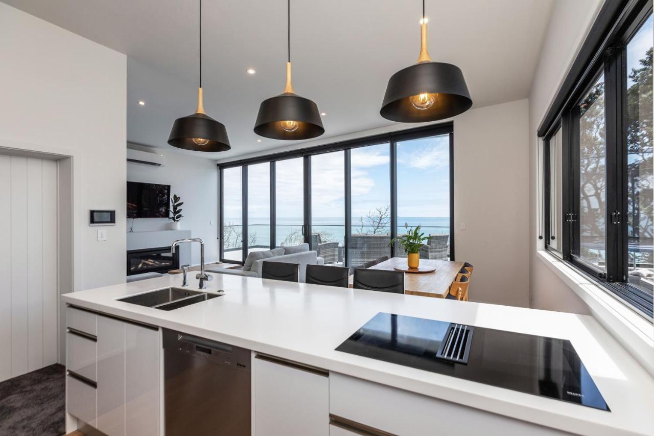 Oakura Beach Front Apartments 외부 사진