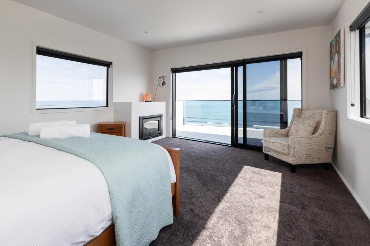 Oakura Beach Front Apartments 외부 사진