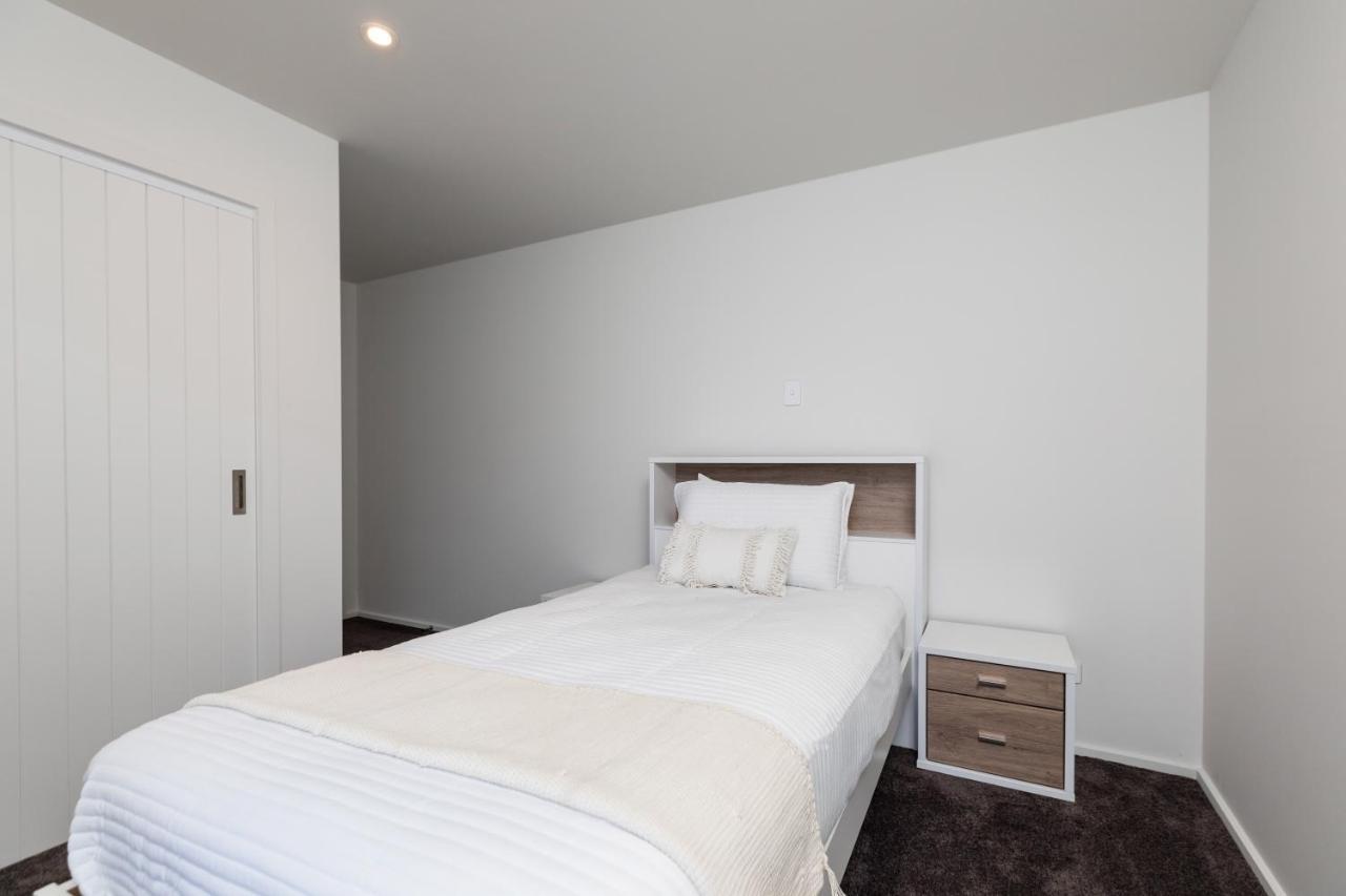 Oakura Beach Front Apartments 외부 사진