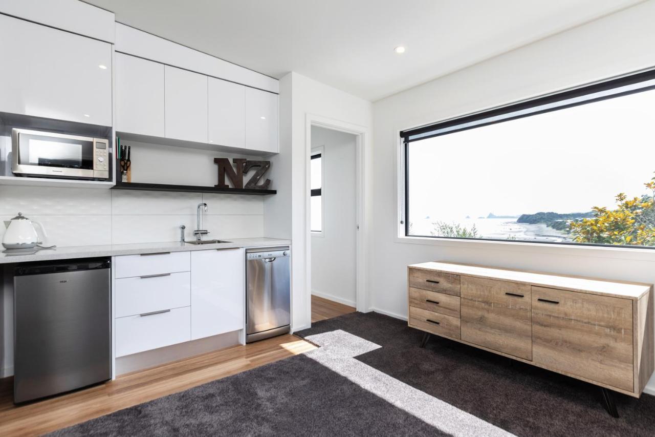 Oakura Beach Front Apartments 외부 사진