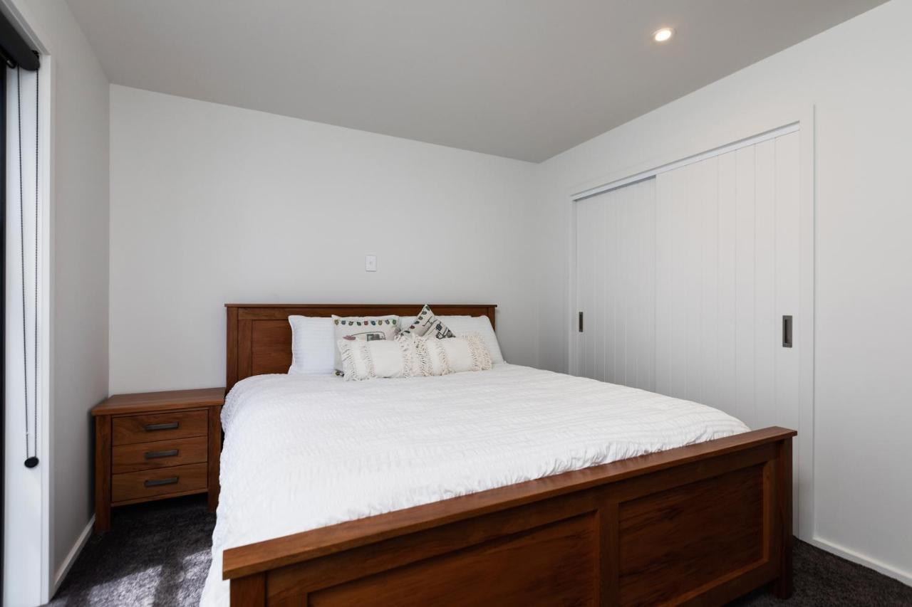 Oakura Beach Front Apartments 외부 사진