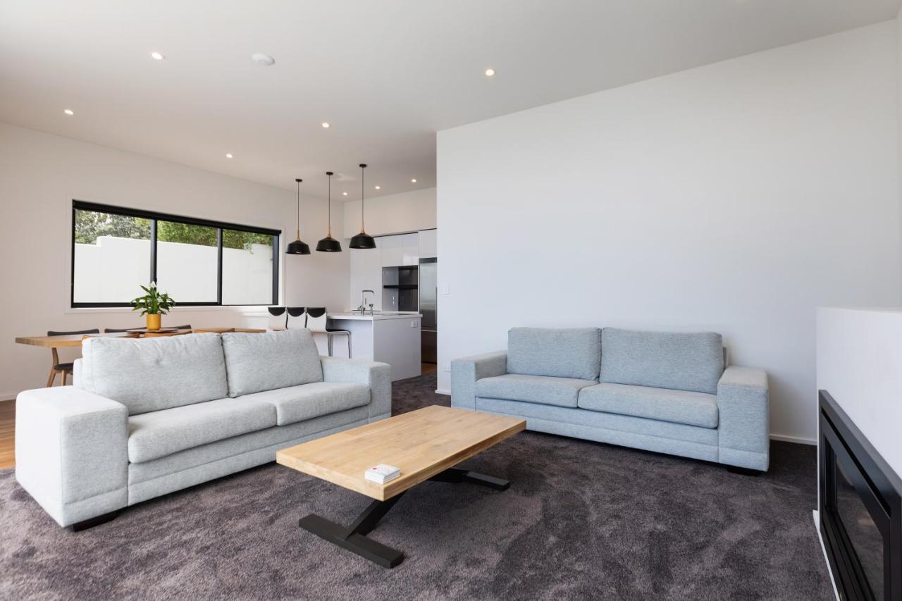 Oakura Beach Front Apartments 외부 사진