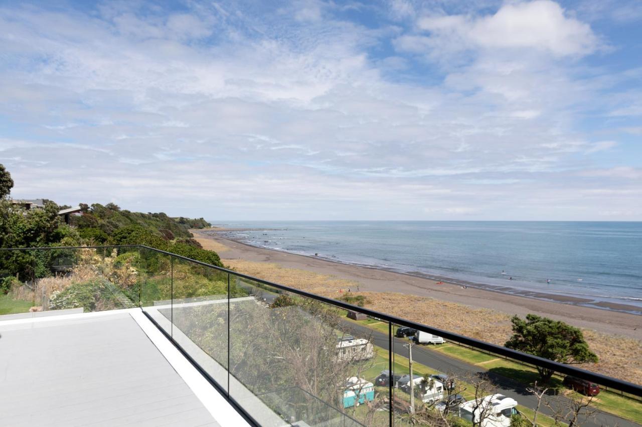 Oakura Beach Front Apartments 외부 사진
