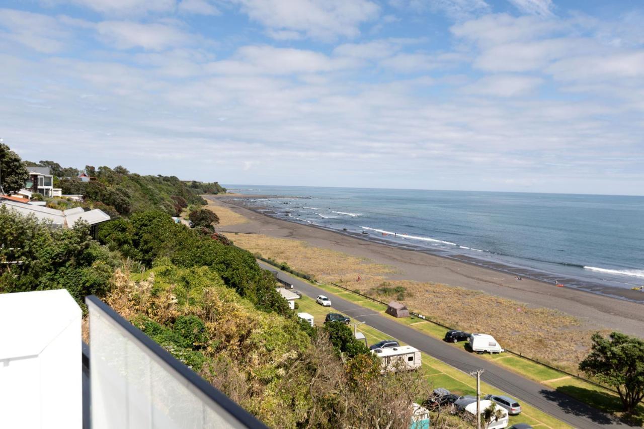 Oakura Beach Front Apartments 외부 사진